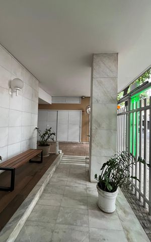 Apartamento para alugar com 90m², 3 quartos e sem vaga Apartamento para alugar com 90m², 3 quartos e sem vagaPlaca