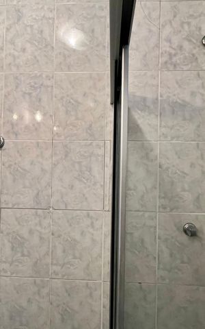 Apartamento para alugar com 90m², 3 quartos e sem vaga Apartamento para alugar com 90m², 3 quartos e sem vagaBanheiro