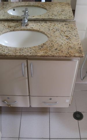 Apartamento para alugar com 48m², 2 quartos e 2 vagasBanheiro