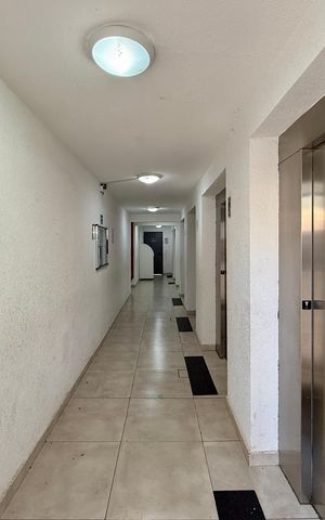 Apartamento à venda com 37m², 2 quartos e sem vaga Apartamento à venda com 37m², 2 quartos e sem vagaHall Bloco