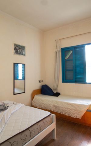 Casa à venda com 195m², 2 quartos e 3 vagas