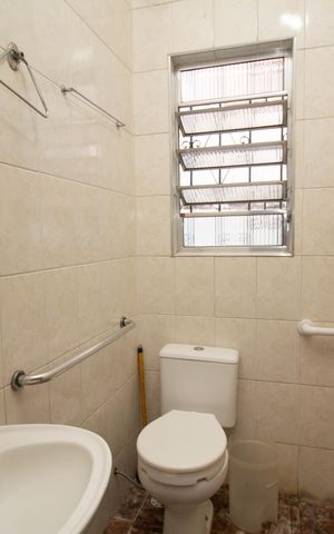 Casa à venda com 195m², 2 quartos e 3 vagas