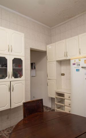 Casa à venda com 195m², 2 quartos e 3 vagas