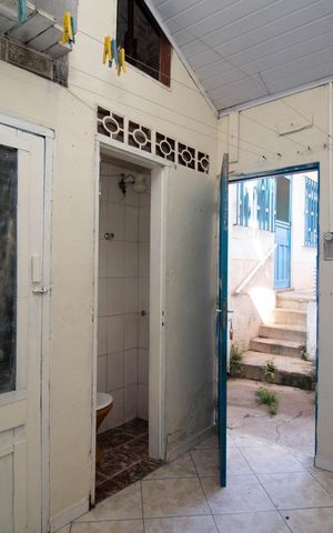 Casa à venda com 195m², 2 quartos e 3 vagas