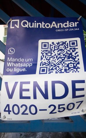 Casa à venda com 195m², 2 quartos e 3 vagas