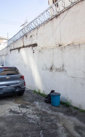 Casa à venda com 195m², 2 quartos e 3 vagas
