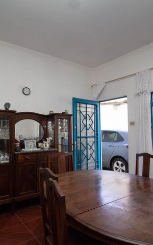 Casa à venda com 195m², 2 quartos e 3 vagas