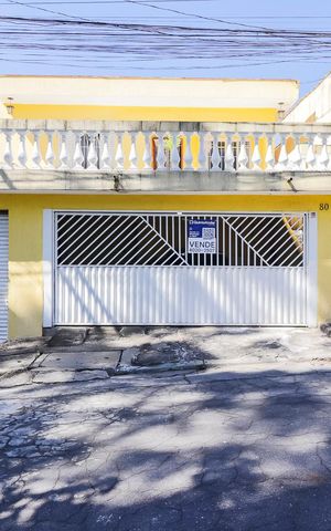 Casa à venda com 280m², 3 quartos e 3 vagasFachada