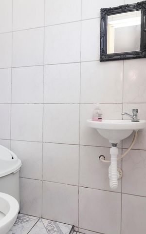 Casa à venda com 280m², 3 quartos e 3 vagasBanheiro Externo