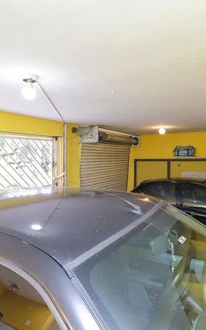Casa à venda com 280m², 3 quartos e 3 vagasGaragem