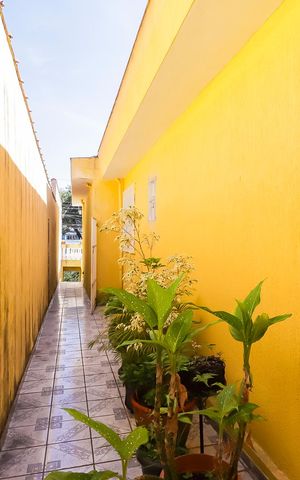Casa à venda com 280m², 3 quartos e 3 vagasCorredor Externo