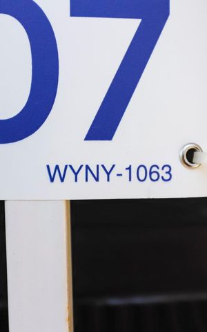Casa à venda com 280m², 3 quartos e 3 vagasPlaquinha - Cód. WYNY-1063
