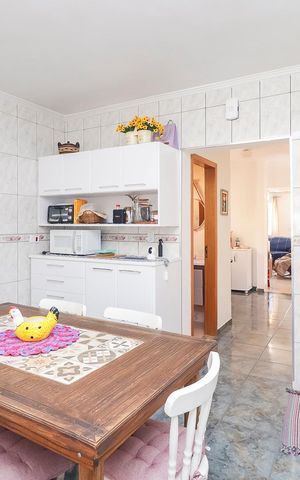 Casa à venda com 280m², 3 quartos e 3 vagasCozinha
