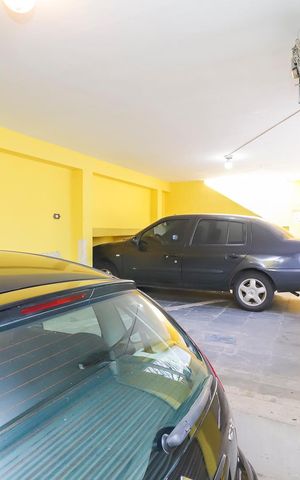 Casa à venda com 280m², 3 quartos e 3 vagasGaragem