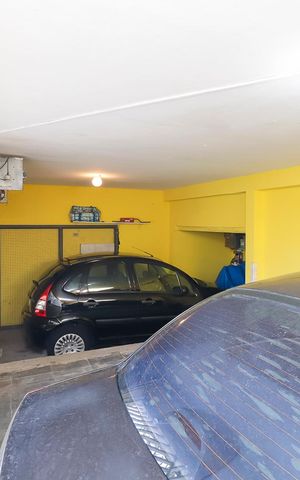 Casa à venda com 280m², 3 quartos e 3 vagasGaragem