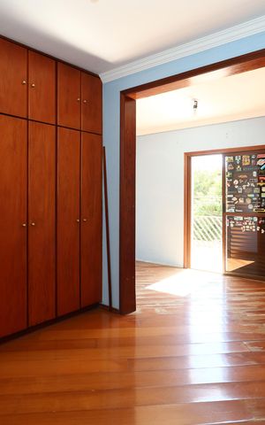 Casa à venda com 151m², 3 quartos e 2 vagas Casa à venda com 151m², 3 quartos e 2 vagasquarto 1