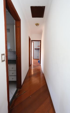 Casa à venda com 151m², 3 quartos e 2 vagas Casa à venda com 151m², 3 quartos e 2 vagascorredor