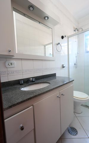 Casa à venda com 151m², 3 quartos e 2 vagas Casa à venda com 151m², 3 quartos e 2 vagasBanheiro da Suíte