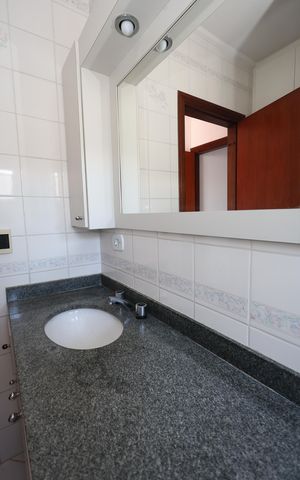 Casa à venda com 151m², 3 quartos e 2 vagas Casa à venda com 151m², 3 quartos e 2 vagasBanheiro da Suíte