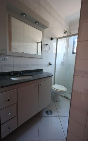 Casa à venda com 151m², 3 quartos e 2 vagas Casa à venda com 151m², 3 quartos e 2 vagasBanheiro da Suíte