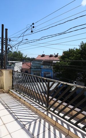 Casa à venda com 151m², 3 quartos e 2 vagas Casa à venda com 151m², 3 quartos e 2 vagasvaranda vista