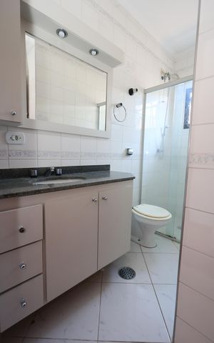 Casa à venda com 151m², 3 quartos e 2 vagas Casa à venda com 151m², 3 quartos e 2 vagasBanheiro da Suíte