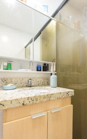 Apartamento para alugar com 60m², 2 quartos e sem vagaBanheiro