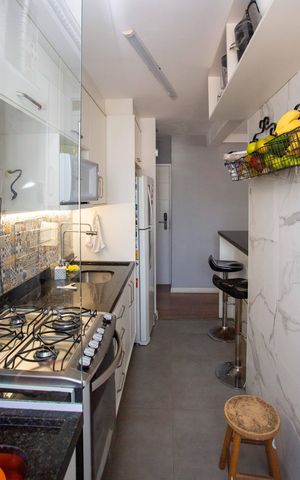 Apartamento à venda com 63m², 2 quartos e 1 vagaÁrea de Serviço