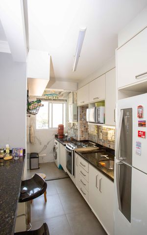 Apartamento à venda com 63m², 2 quartos e 1 vagaCozinha