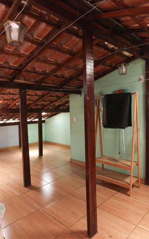 Casa à venda com 160m², 3 quartos e 2 vagas Casa à venda com 160m², 3 quartos e 2 vagasTerraço