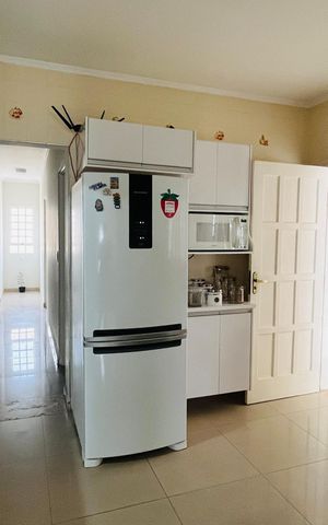 Casa à venda com 290m², 4 quartos e 5 vagas