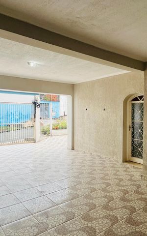 Casa à venda com 290m², 4 quartos e 5 vagas