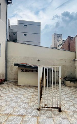 Casa à venda com 290m², 4 quartos e 5 vagas