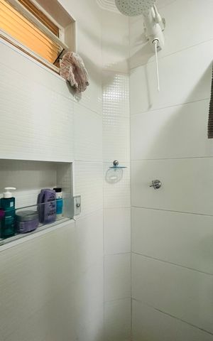 Casa à venda com 290m², 4 quartos e 5 vagas