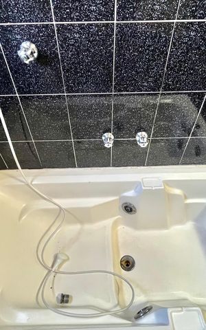 Apartamento à venda com 180m², 3 quartos e 2 vagas Apartamento à venda com 180m², 3 quartos e 2 vagasBanheiro da Suíte 3