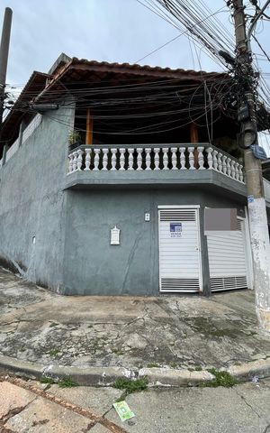 Casa à venda com 250m², 3 quartos e 2 vagas Casa à venda com 250m², 3 quartos e 2 vagasFachada+Placa