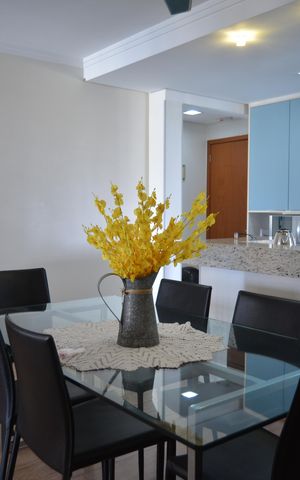 Apartamento à venda com 102m², 3 quartos e 2 vagasSala