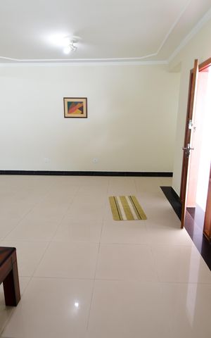 Casa para alugar com 326m², 3 quartos e 3 vagasSala