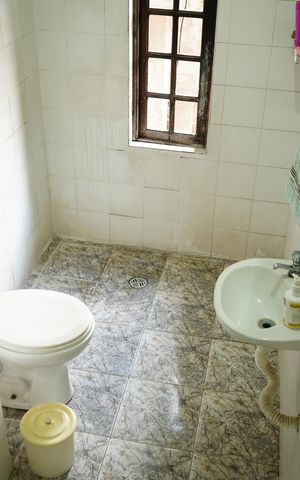 Casa à venda com 198m², 5 quartos e 3 vagasBanheiro da Suíte 2