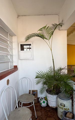 Casa à venda com 208m², 2 quartos e 1 vaga Casa à venda com 208m², 2 quartos e 1 vagaVaranda