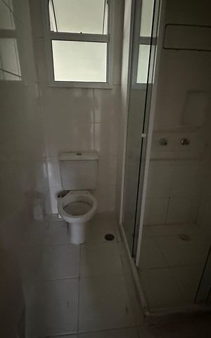 Apartamento para alugar com 80m², 3 quartos e 2 vagas Apartamento para alugar com 80m², 3 quartos e 2 vagasBanheiro