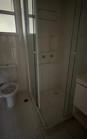 Apartamento para alugar com 80m², 3 quartos e 2 vagas Apartamento para alugar com 80m², 3 quartos e 2 vagasBanheiro