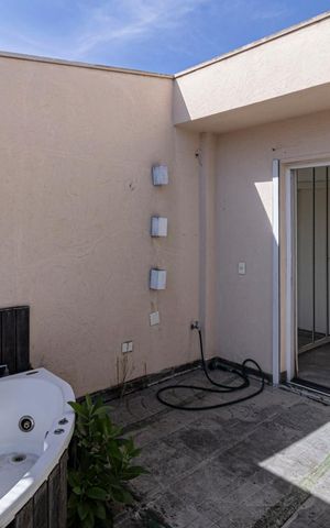 Apartamento à venda com 75m², 1 quarto e 2 vagas Apartamento à venda com 75m², 1 quarto e 2 vagasArea Privativa