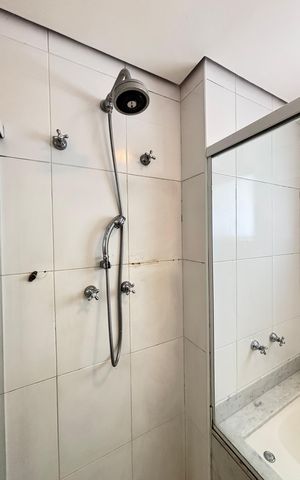Apartamento para alugar com 212m², 4 quartos e 4 vagas Apartamento para alugar com 212m², 4 quartos e 4 vagasBanheiro da Suíte 4