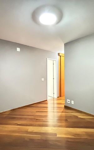 Apartamento para alugar com 212m², 4 quartos e 4 vagas Apartamento para alugar com 212m², 4 quartos e 4 vagasSuíte 4
