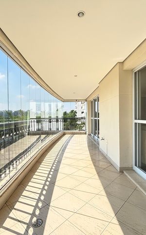 Apartamento para alugar com 212m², 4 quartos e 4 vagas Apartamento para alugar com 212m², 4 quartos e 4 vagasVaranda da Sala