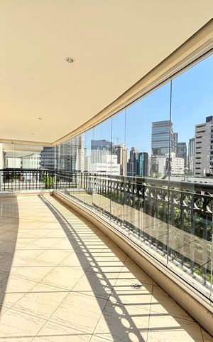 Apartamento para alugar com 212m², 4 quartos e 4 vagas Apartamento para alugar com 212m², 4 quartos e 4 vagasVaranda da Sala