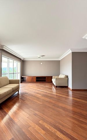 Apartamento para alugar com 212m², 4 quartos e 4 vagas Apartamento para alugar com 212m², 4 quartos e 4 vagasSala