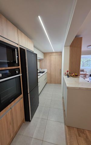 Apartamento à venda com 96m², 3 quartos e 2 vagas Apartamento à venda com 96m², 3 quartos e 2 vagasCozinha