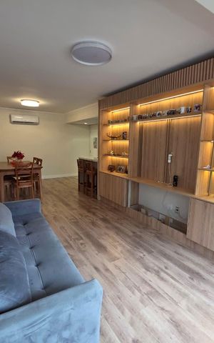 Apartamento à venda com 96m², 3 quartos e 2 vagas Apartamento à venda com 96m², 3 quartos e 2 vagasSala